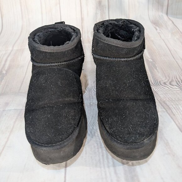 UGG Classic Mini Platform Boots - Black Women's Size 8 - Picture 1 of 9